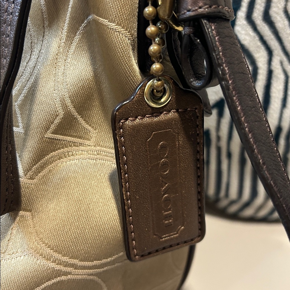 Coach Mia Convertable Shoulder Bag - Picture 15 of 16